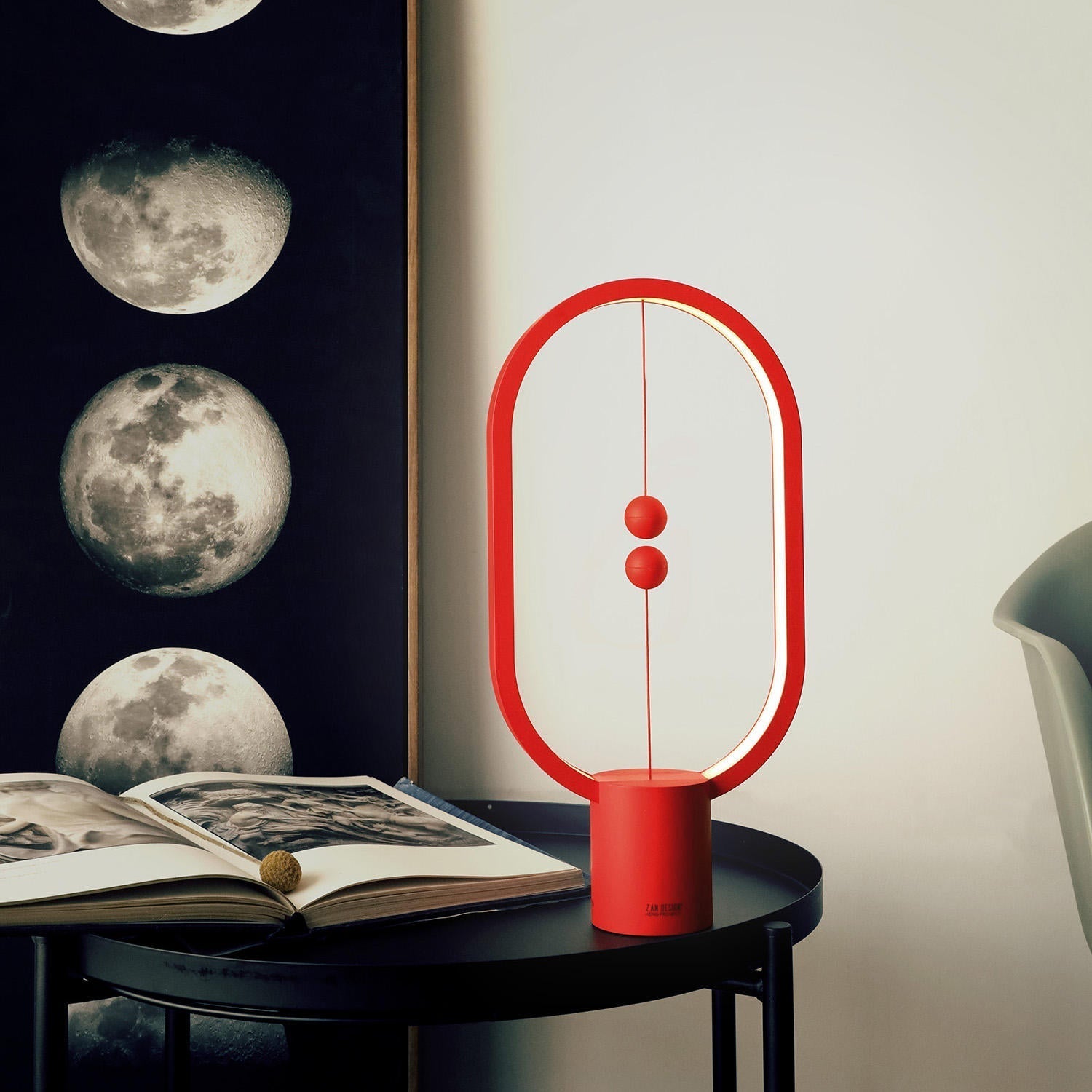 Lampe de Table Magnétique - Lampe LED sans Fil, Design Innovant avec Contrôle Magnétique, Idéale pour Décorer et Éclairer