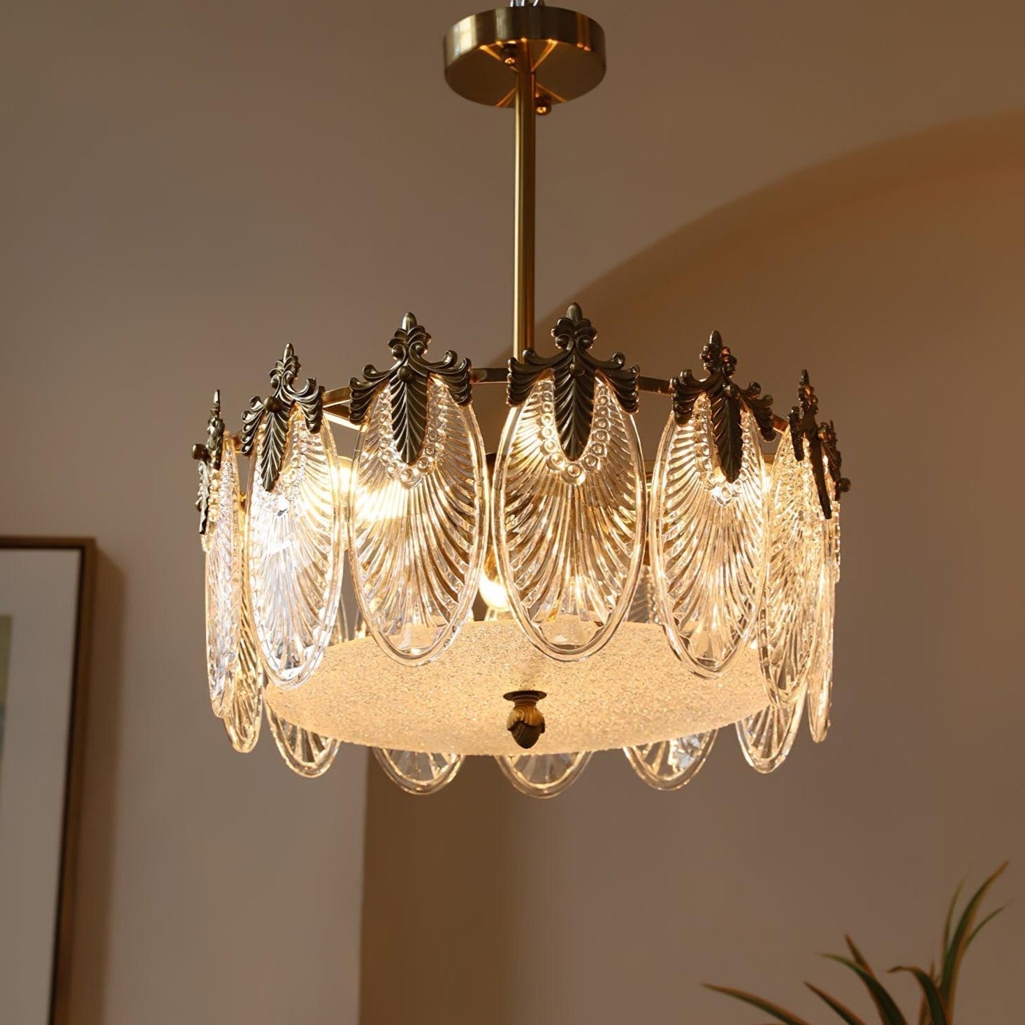 Chandelier Rond en Verre avec Motif Décoratif - Lampe Suspendue Élégante